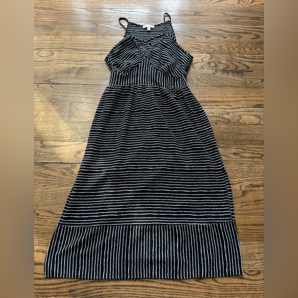 Monteau Los Angeles Dresses & Skirts - Monteau Black White Stripe Ruffle Maxi Dress Size M